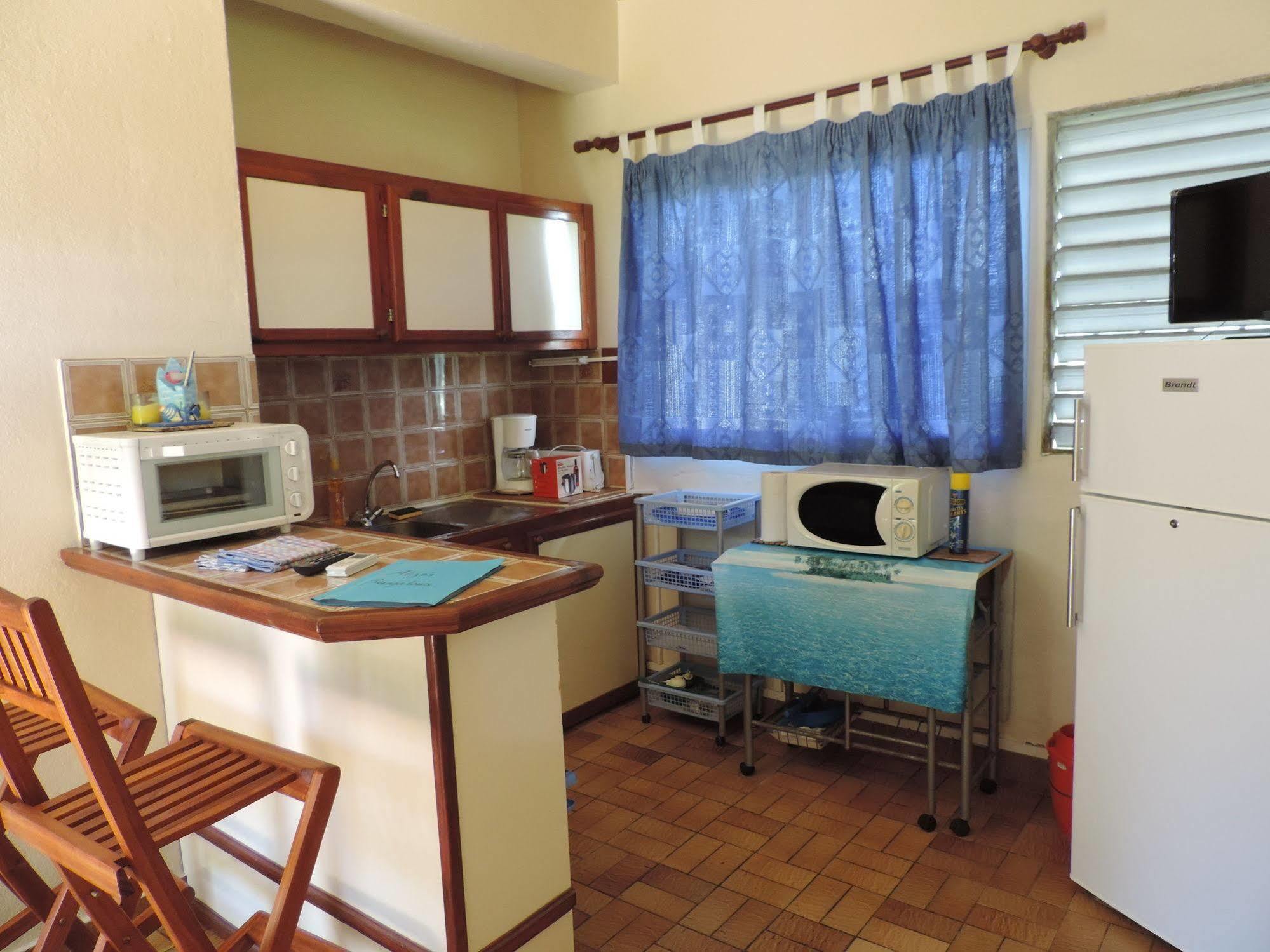 Alizes Bungalows Sainte-Anne  Bagian luar foto